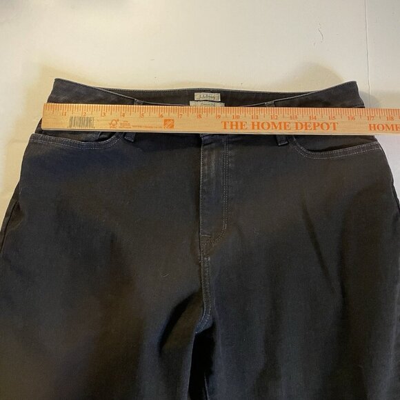 L.L. Bean True Shape Jeans Womens Size 16p Black Straight Leg Classic High Rise - Picture 8 of 9